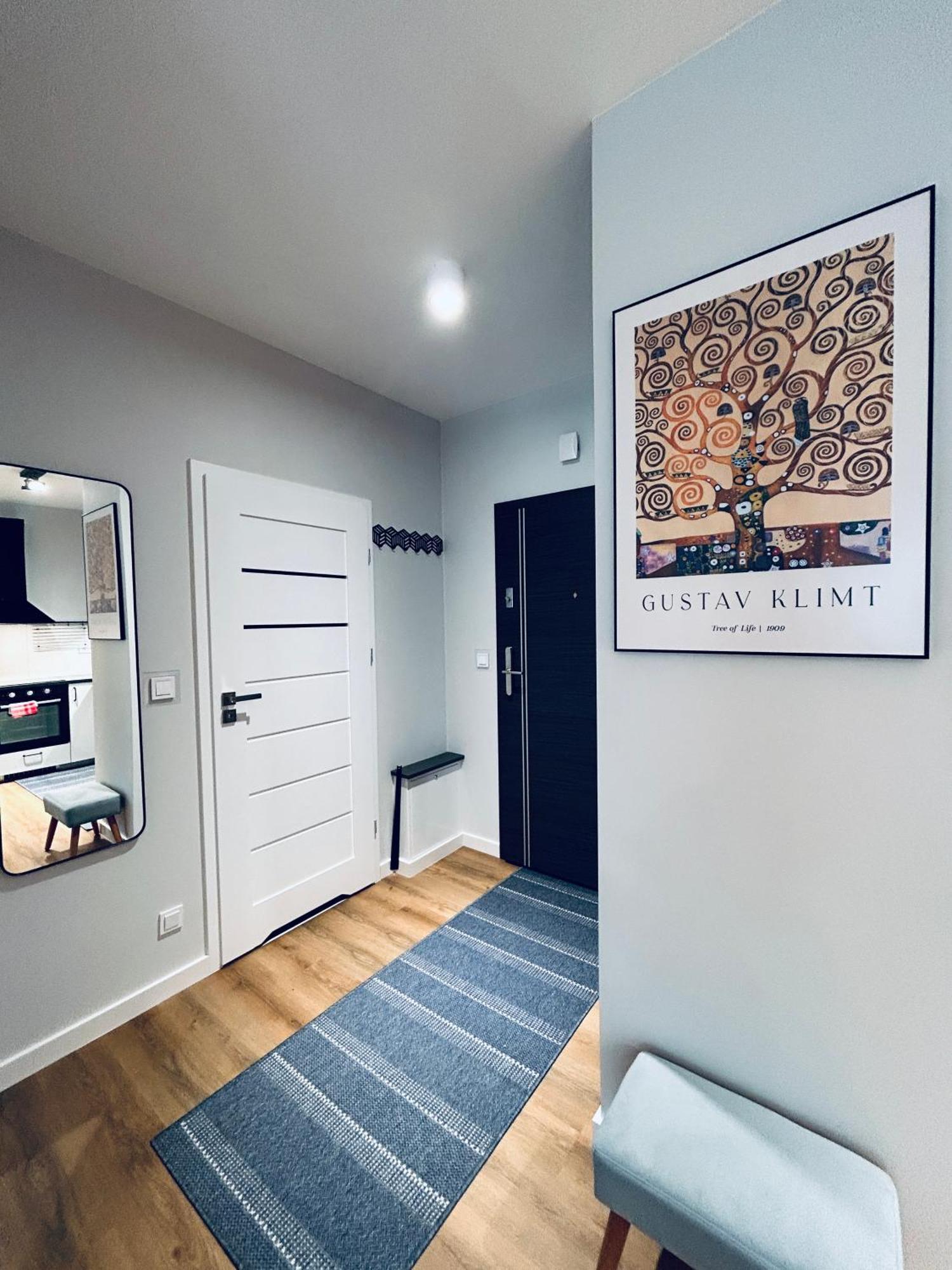 Boleslaviaapartments - Apartament Merci 4, Private Parking Free, Air Condition Boleslawiec  Dış mekan fotoğraf